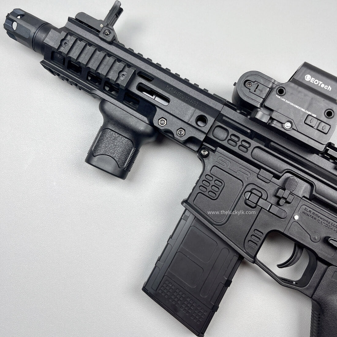 Neuer SLR-Gel-Blaster für Präzisionsschießen, Schnellmodus, 11,1-V-Batterie, empfohlenes Alter: 18+