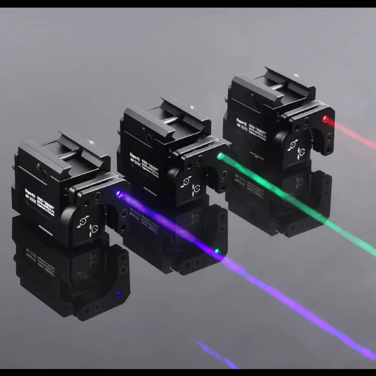 Über USB wiederaufladbarer Mini-Laser mit verstellbarer Schiene, passt sich an 20–23 mm Schienen an