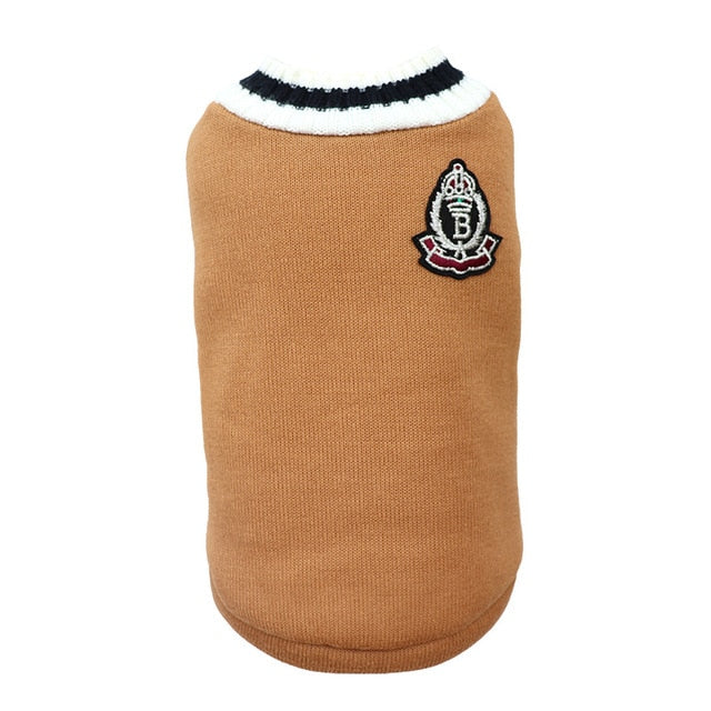 Warme Hundekleidung im College-Stil