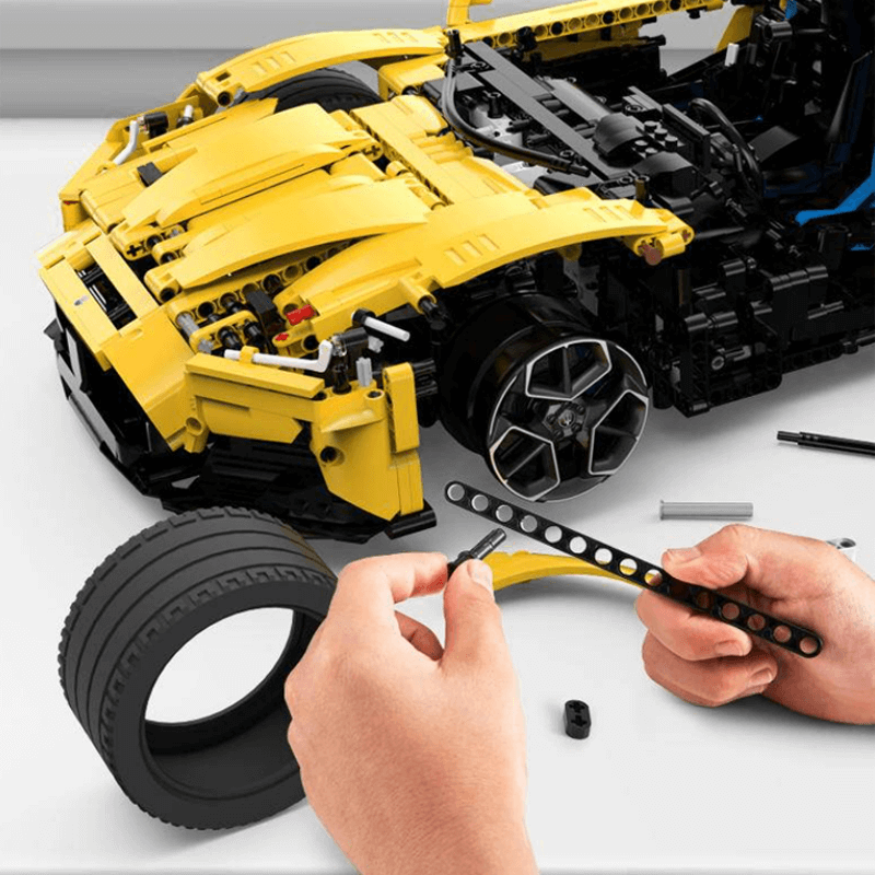 Das italienische Hypercar-Paket mit 7391 Teilen