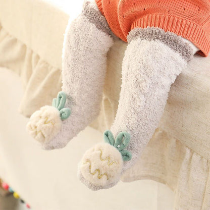 Flauschige Baby-Hausschuhsocken