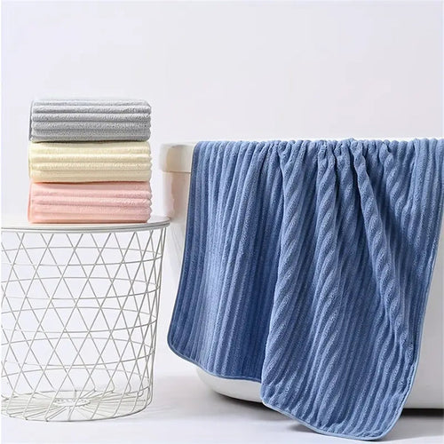 Microfiber 300 GSM Bath Towel ™