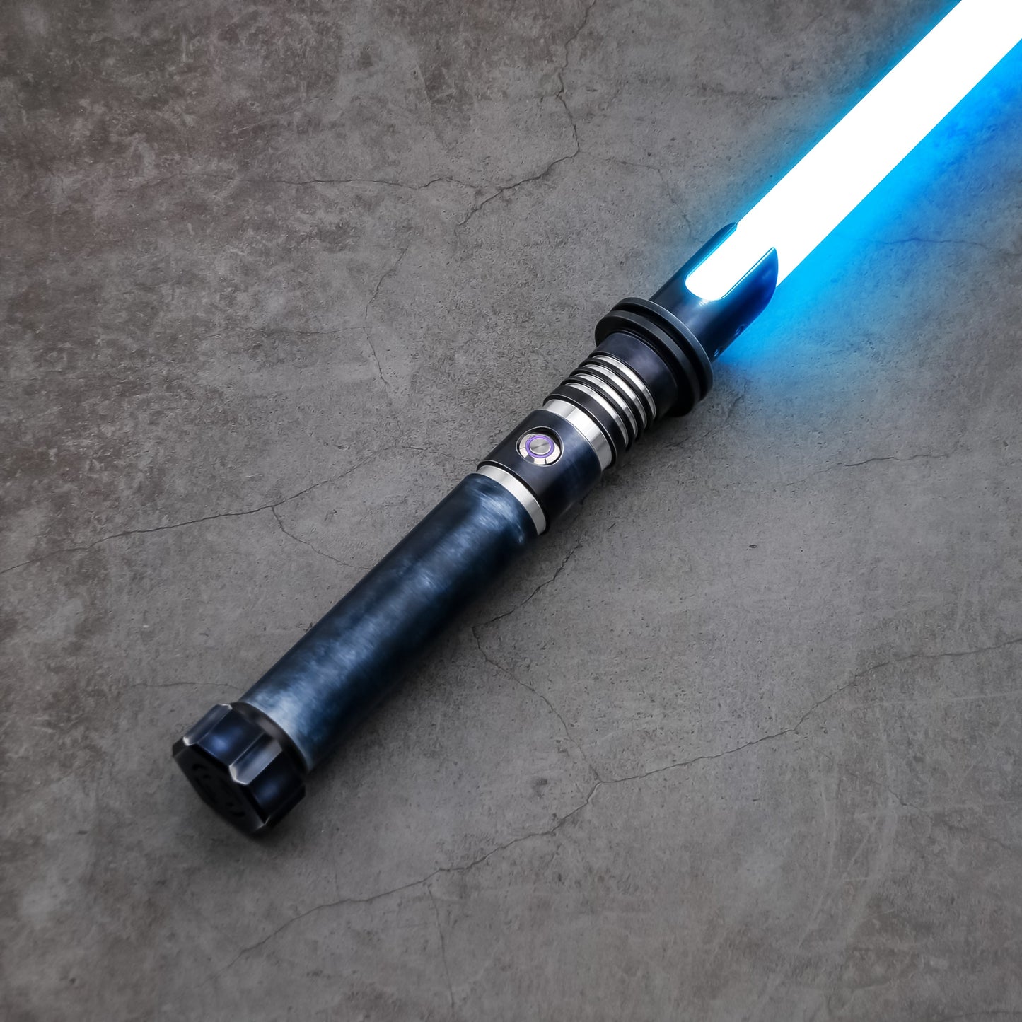 Padawan-E27-A RGB/Neopixel Saber