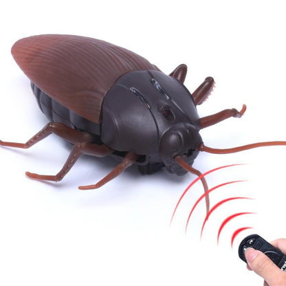 Cucaracha a control remoto