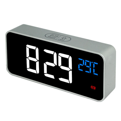 Reloj despertador con proyección de radio multifuncional