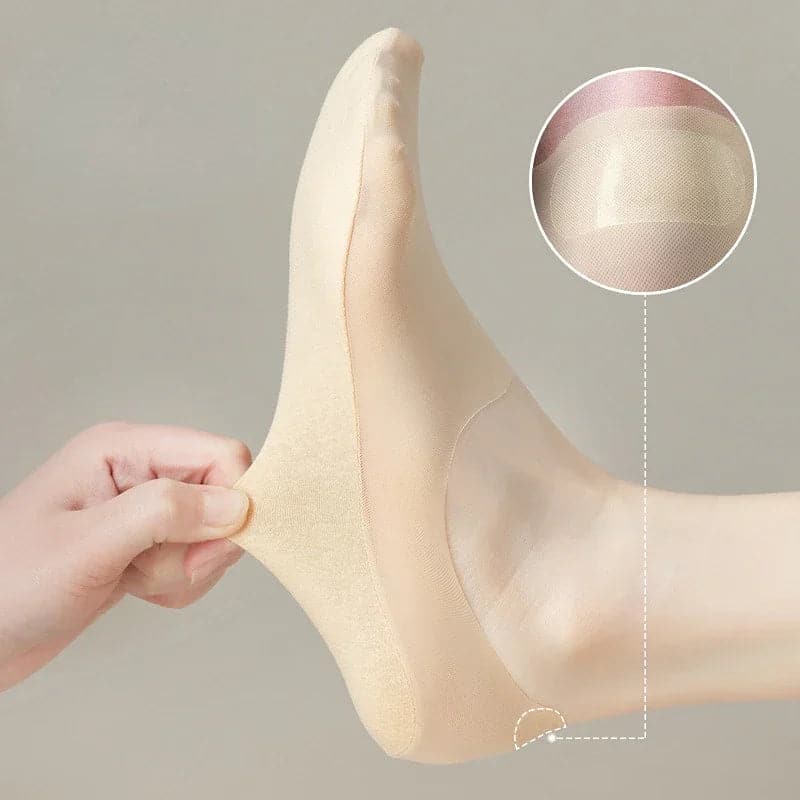 SOMMERVERKAUF 50 % RABATT🔥Unsichtbare Socken aus Eisseide-💝Mehr kaufen, mehr sparen