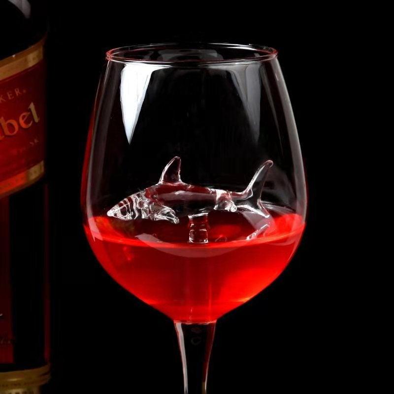 Copa de vino de tiburón